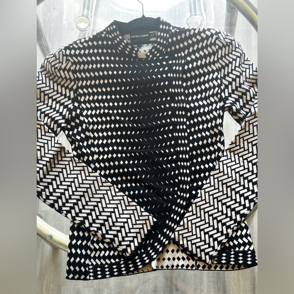 Black and light brown cream long sleeve sweater